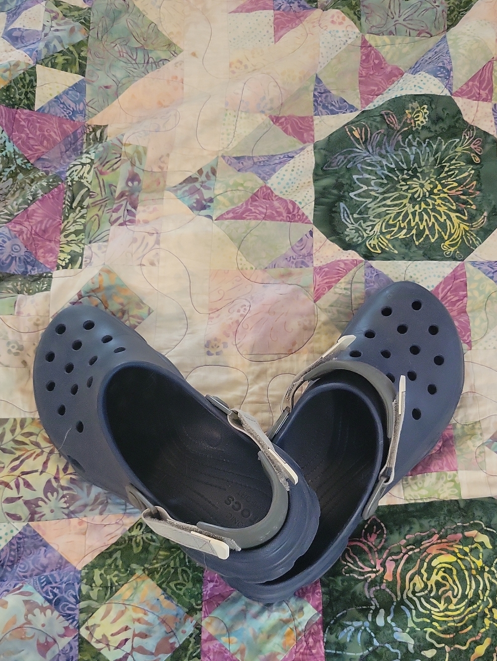 CROCS Mens Navy Blue Clog with Gray Strap